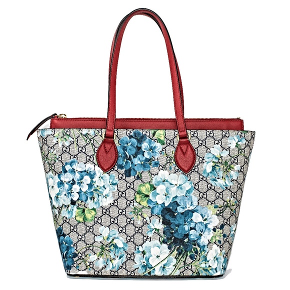 Gucci Handbags - NEW GUCCI MEDIUM GG BLOOMS SUPREME CANVAS TOTE